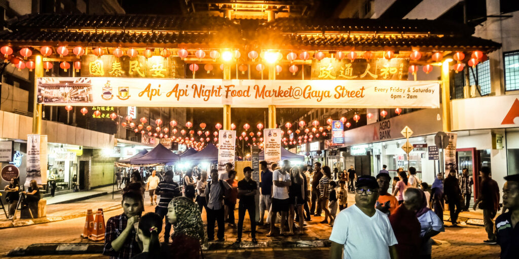Api Api Night Market sebagai tempat menarik di kota kinabalu