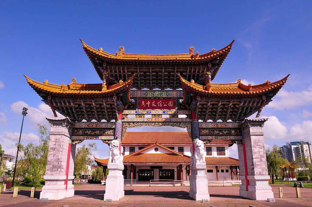 tempat menarik di kuching